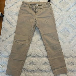 Old Navy Pixie Pant